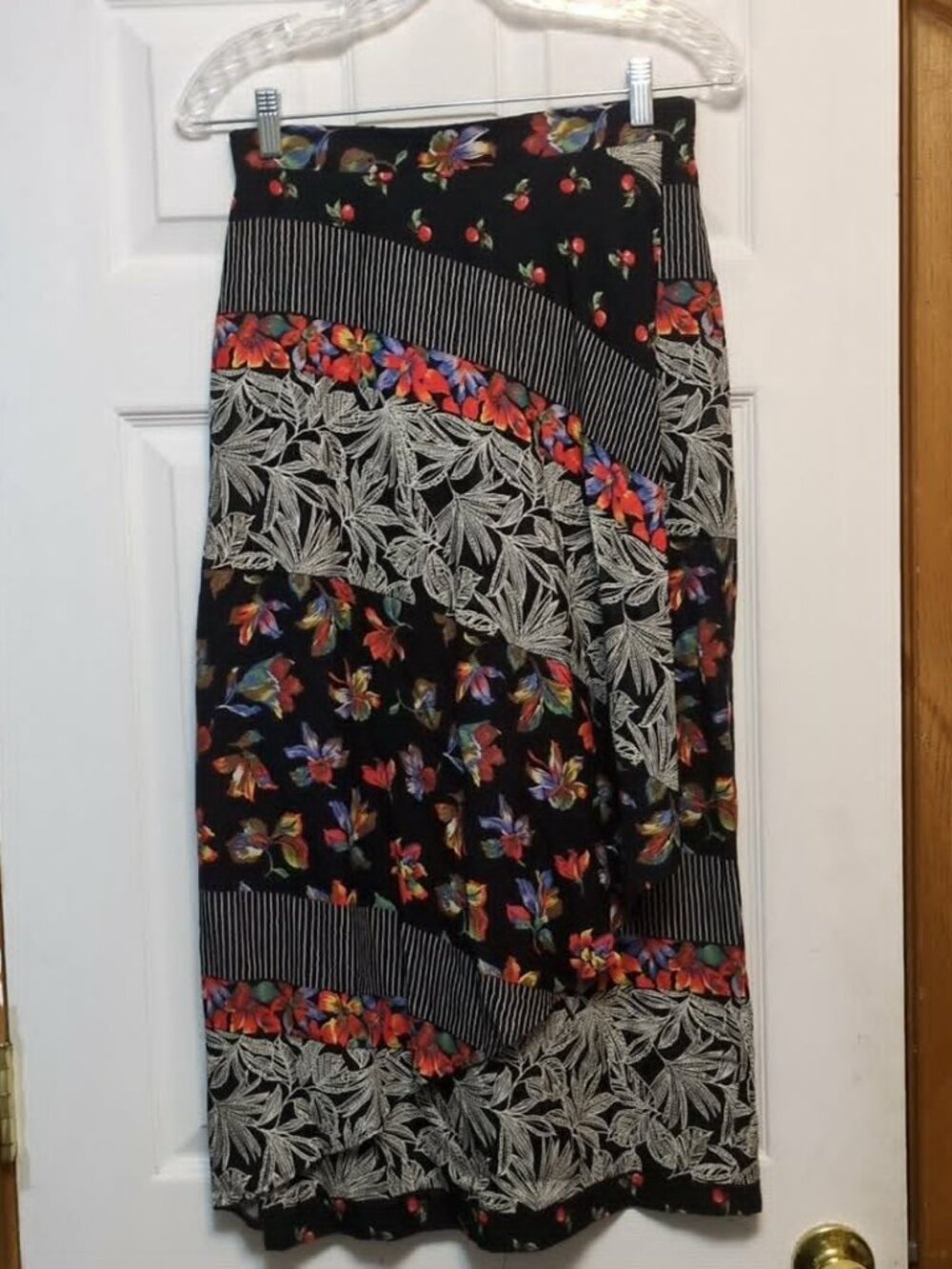 Vintage That's Me Sz 7/8 (fits Small) Skirt Wrap Style Floral Rayon Mix Pattern